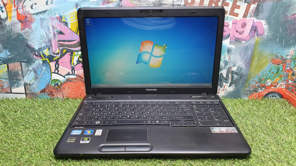 Ноутбук Toshiba i3/4Gb/315M 1Gb