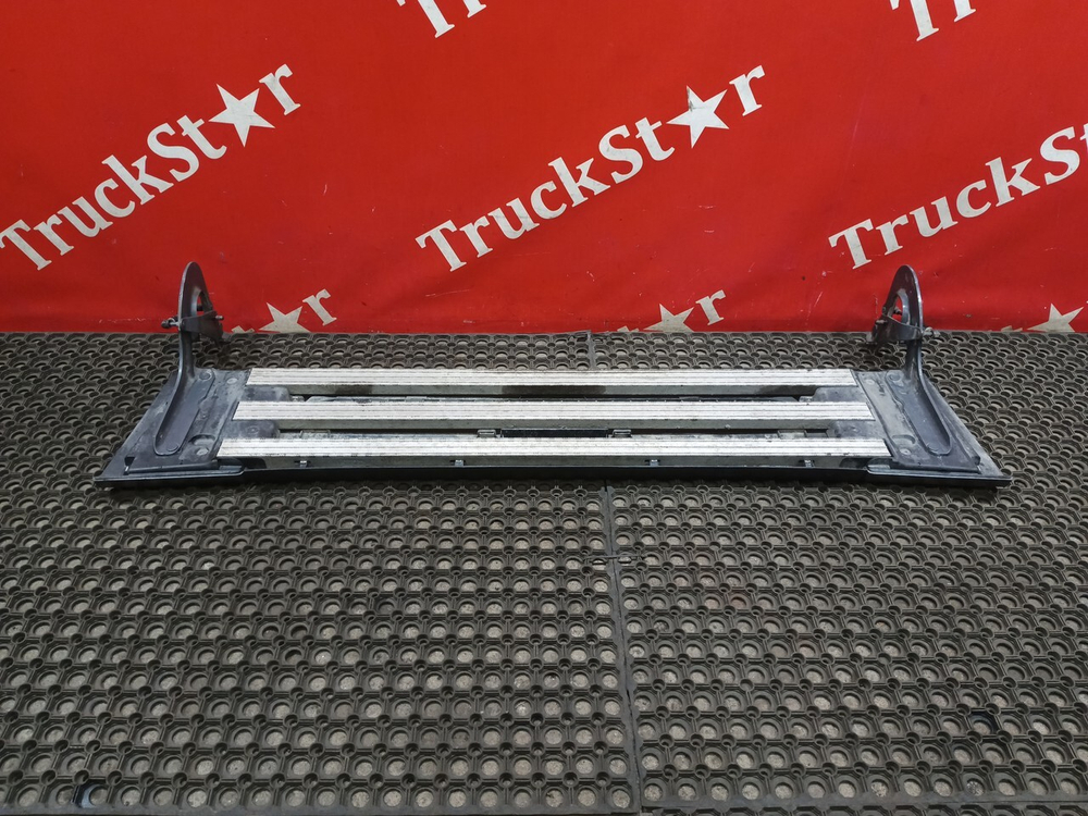 Подножка обслуживания в сборе 2021г