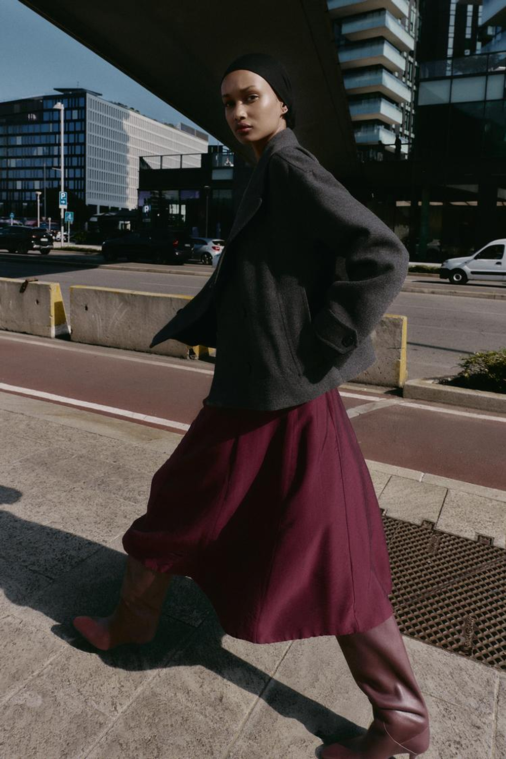 ZARA КОРОТКОЕ ДВУБОРТНОЕ ПАЛЬТО ИЗ МЯГКОЙ ТКАНИ, СЕРЫЙ