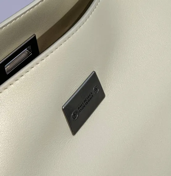 Сумка BALENCIAGA Bel Air Small in Soya
