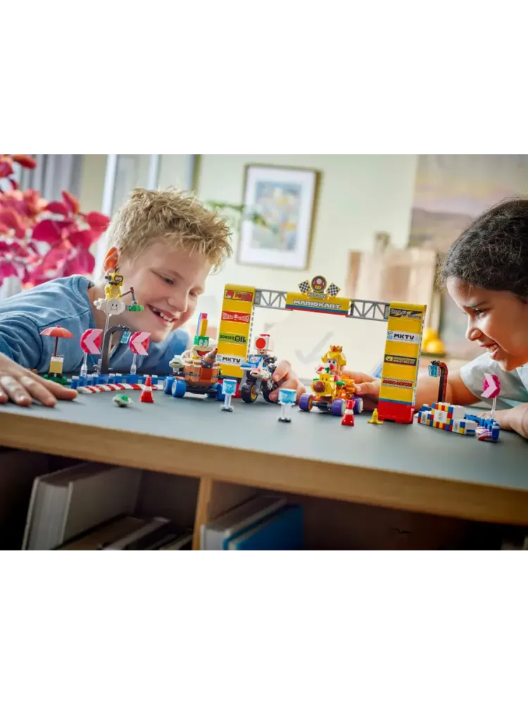 Конструктор Super Mario 72036 Малыш Пич и Гран-при — набор