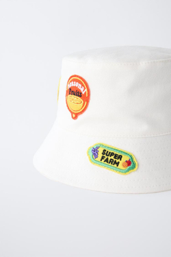 ZARA ПАНАМА С НАШИВКАМИ «ФРУКТЫ», ЭКРЮ