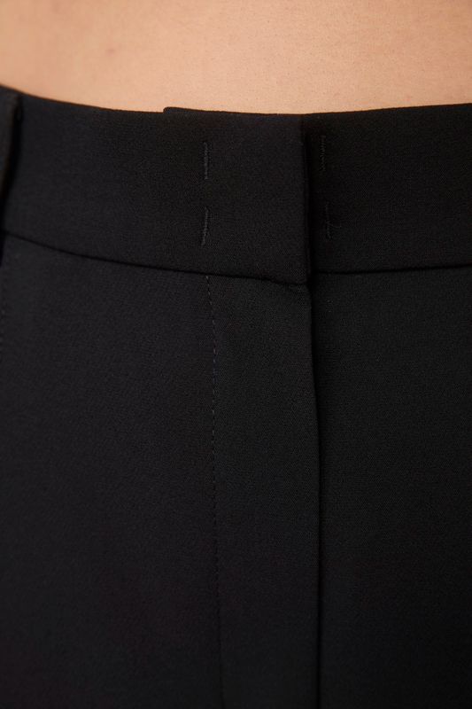 Брюки со стрелками, черный