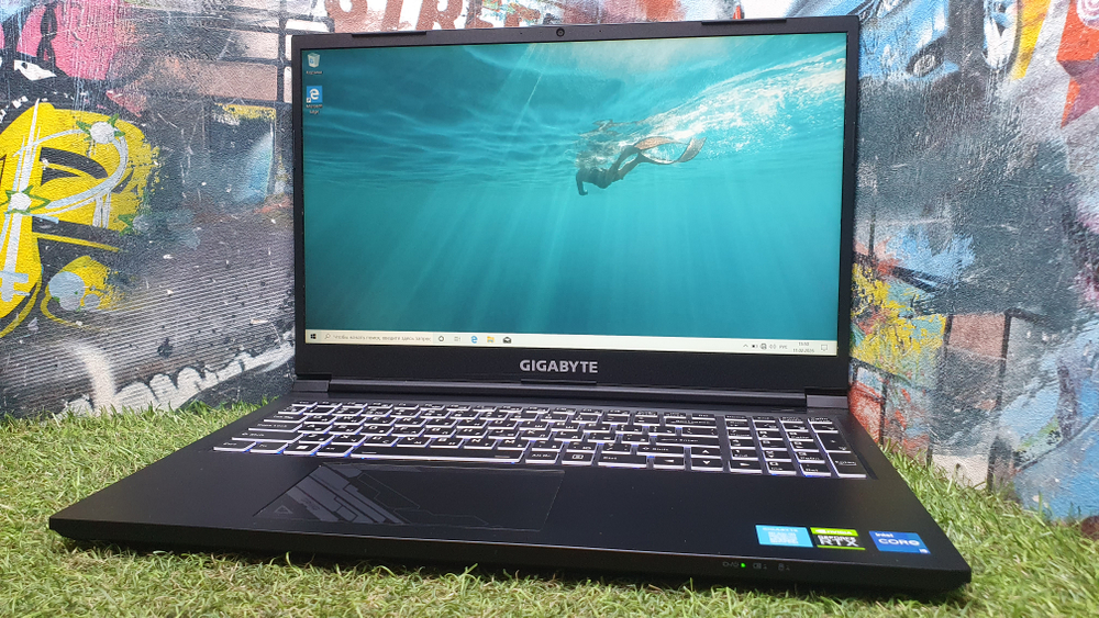 Игровой GIGABYTE i5-12/16Gb/RTX 3050 4Gb/FHD/144Hz/G5 GE GE-51RU213SD/Windows 11