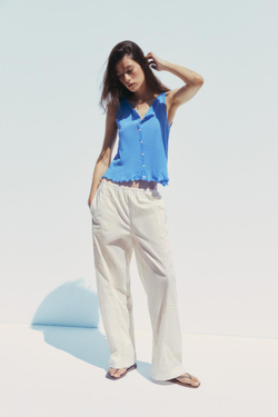 ZARA ТРИКОТАЖНЫЙ ТОП С ВОЛАНАМИ, СИНИЙ