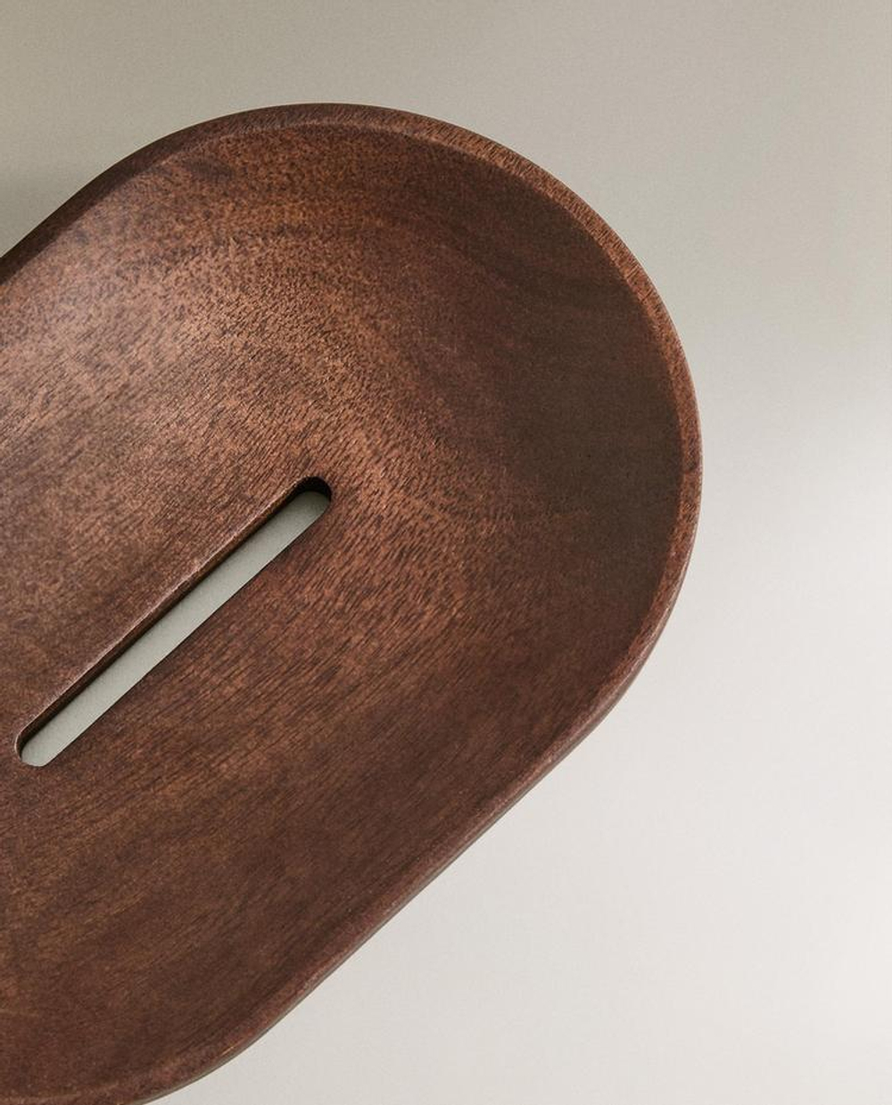 ZARA HOME МЫЛЬНИЦА ДЛЯ ВАННОЙ КОМНАТЫ ИЗ ДЕРЕВА, СВЕТЛО-БЕЖЕВЫЙ