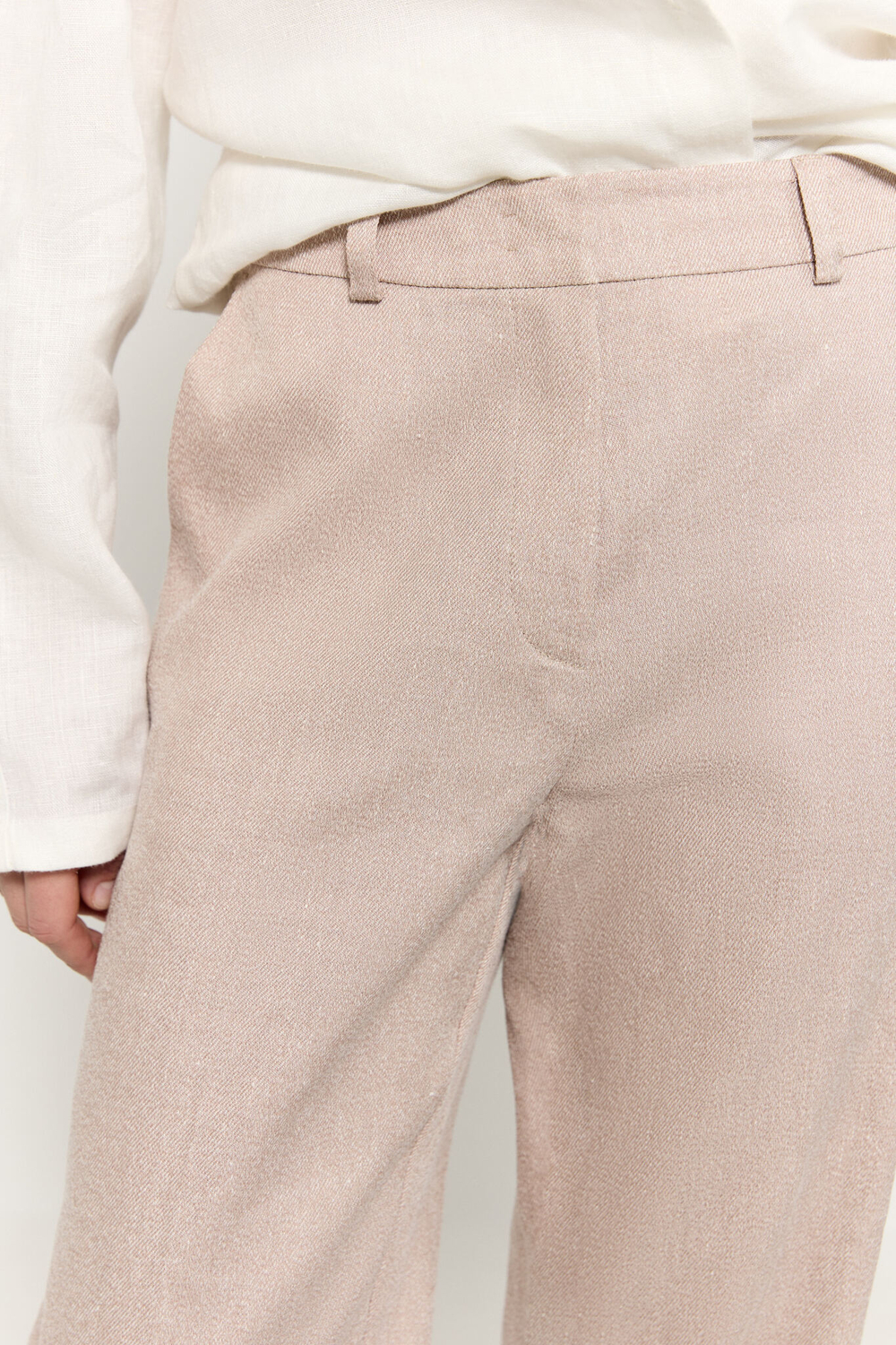 Брюки прямые укороченные изо льна