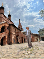 "Крутицкое подворье: жемчужина старой Москвы"- пешеходная групповая экскурсия по Москве.