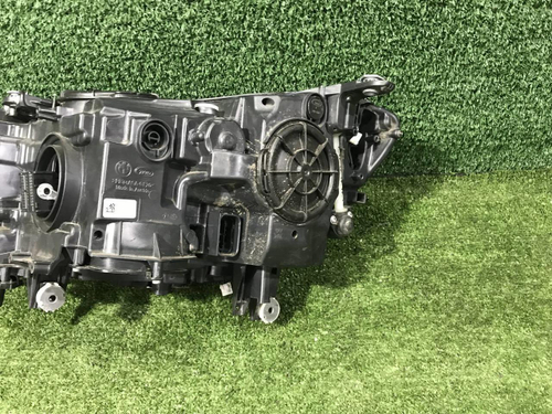 Фара правая BMW 7er G11 G12 (2015-2019) Laser Light (в пленке)