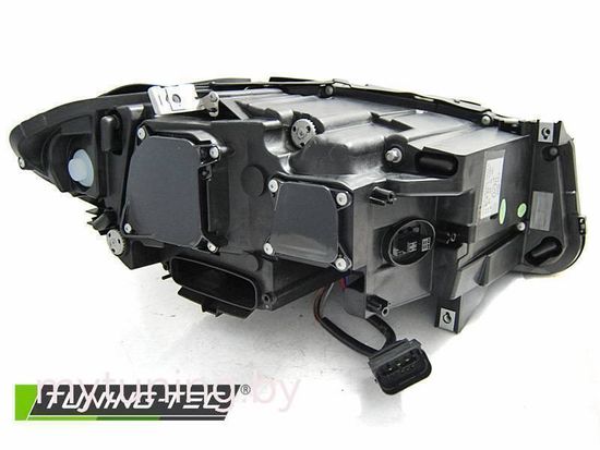 Передние фары для BMW 5 F10 / F11 (10-13) черные динамические под штатный ксенон