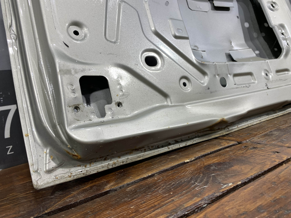 Дверь багажника левая Lada Largus 12-нв Б/У Оригинал 901010231R