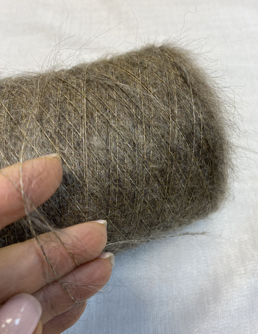 Пряжа на бобине (Италия) 70% мохер 5% шерсть 25% п/а 100 гр-1000 м 245г