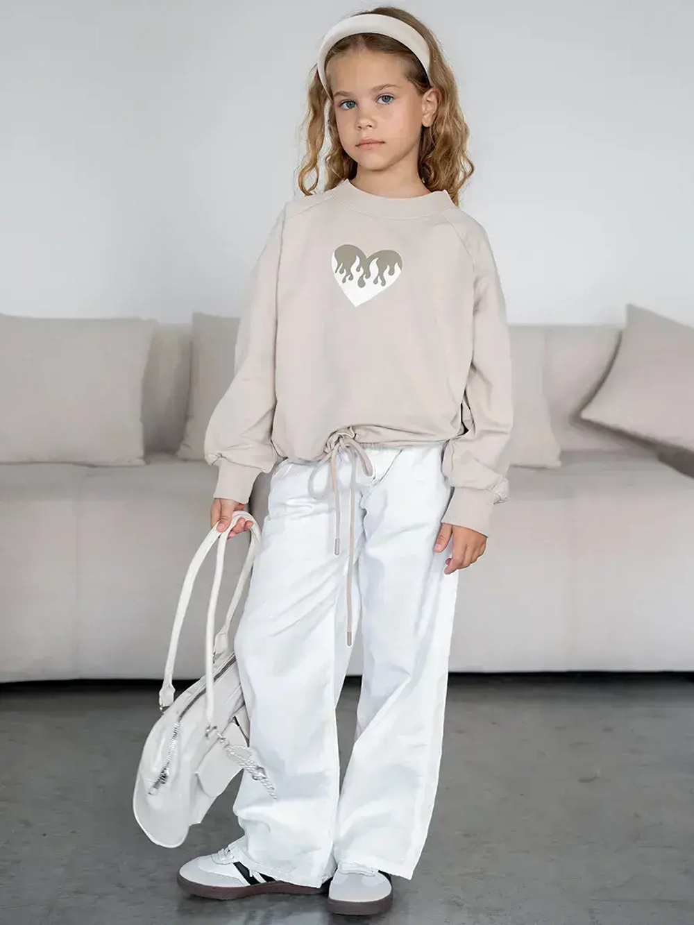 Свитшот для девочки осенний с завязками