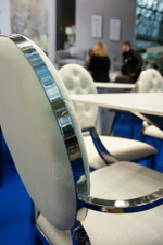 Стул Y110B бежевый бархат