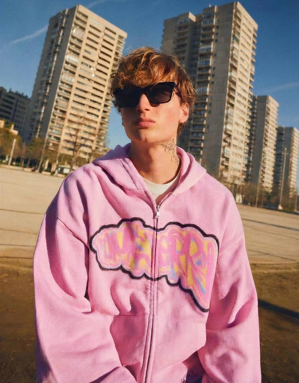 BERSHKA Толстовка на молнии «Tom & Jerry», светло-розовый