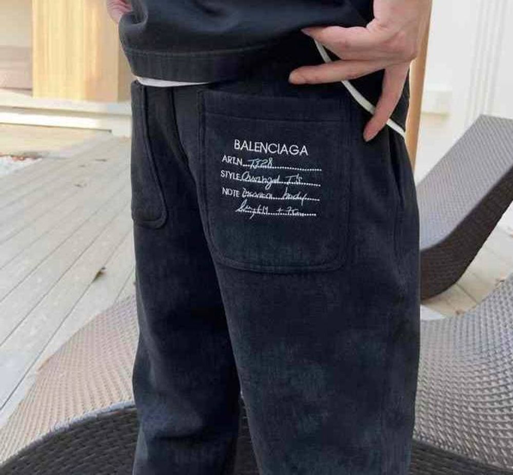 Спортивные штаны Balenciaga