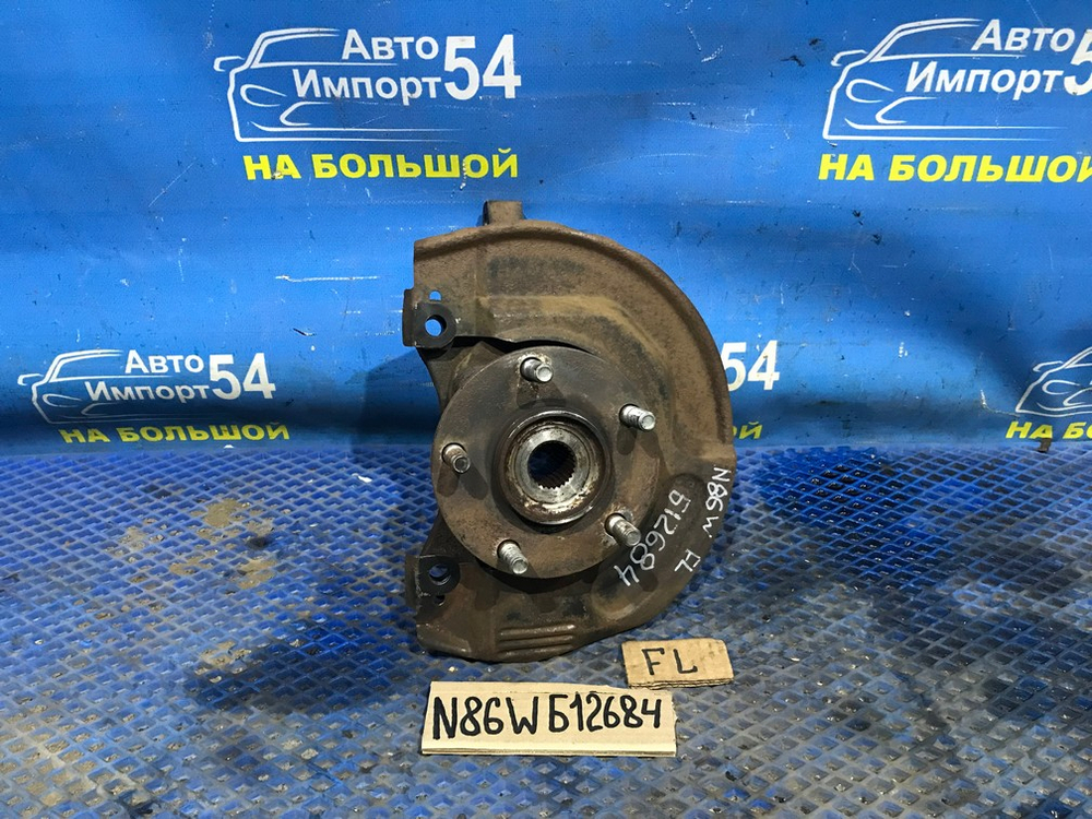 Ступица передняя левая MITSUBISHI CHARIOT GRANDIS 1997-2003