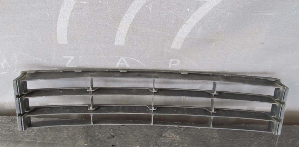 Решетка бампера Skoda Octavia 2 (A5) 08-13 Б/У Оригинал 1Z0853677C