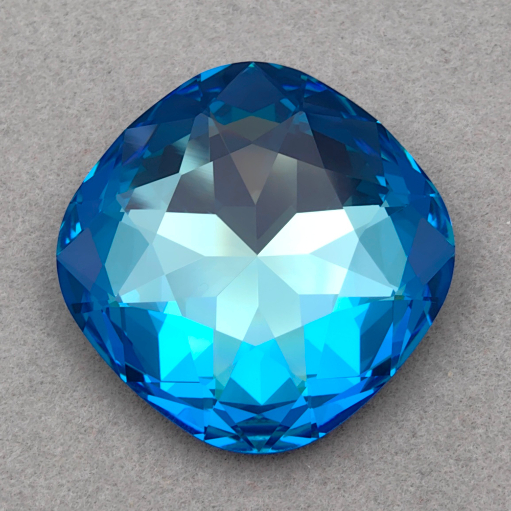 Swarovski 4487 Large Cushion Square FS, Crystal Royal Blue DeLite