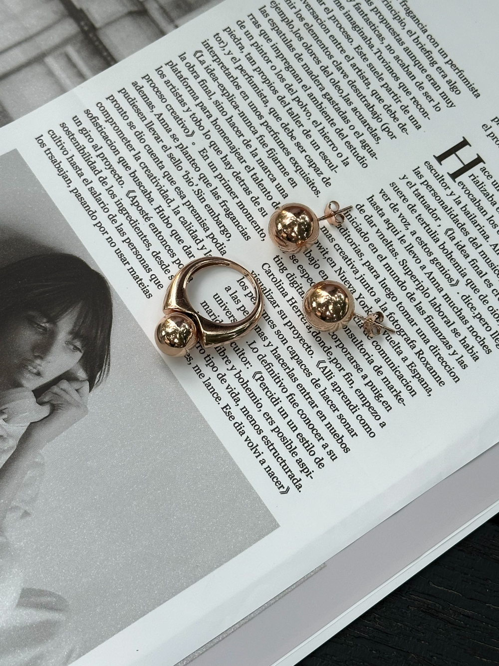 Кольцо с шаром серебрянное позолота 585