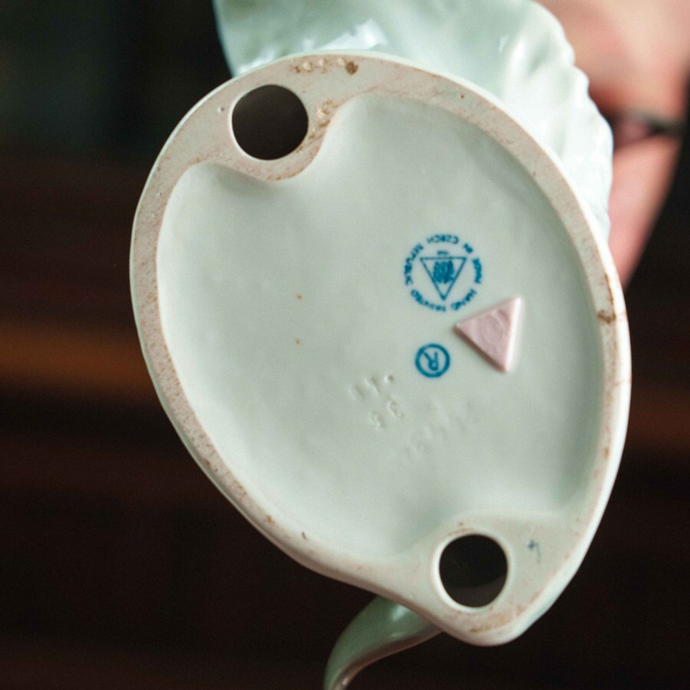 Фарфоровая статуэтка «Дельфин»