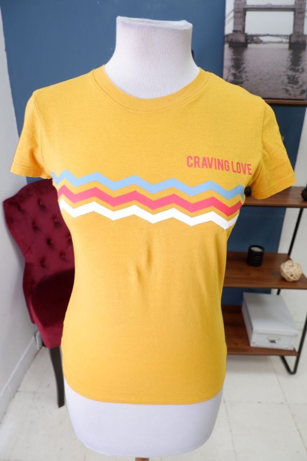 Футболка Pull&Bear яркая 42 размер