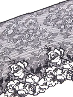 05-123 Вышивка на неэл. сетке 18 см, черный (левая)