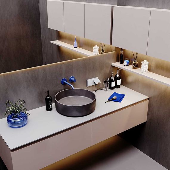 Розетка встраиваемая Voltum S70 с заземлением, защитными шторками и крышкой 16А, (белый матовый) VLS040302