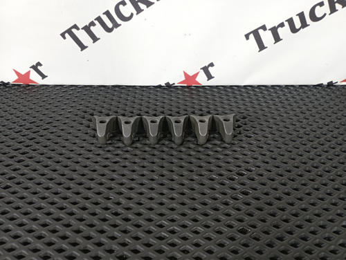 Комплект кронштейнов форсунок топливных 2022г.