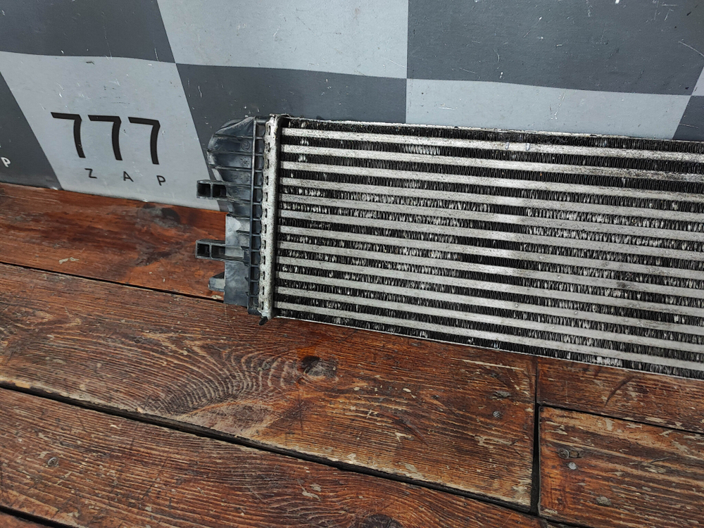 Интеркулер Mercedes V-Class (W447) 14-нв Б/У Оригинал A4475011301