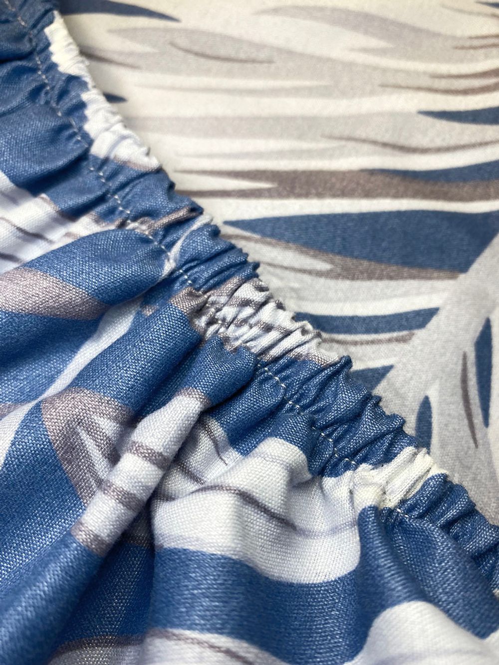 Постельное белье полисатин Simple House "LEAF" евро Наволочка 50х70 см 2 шт Простынь на резинке 180x200 см Пододеяльник 200x215 см