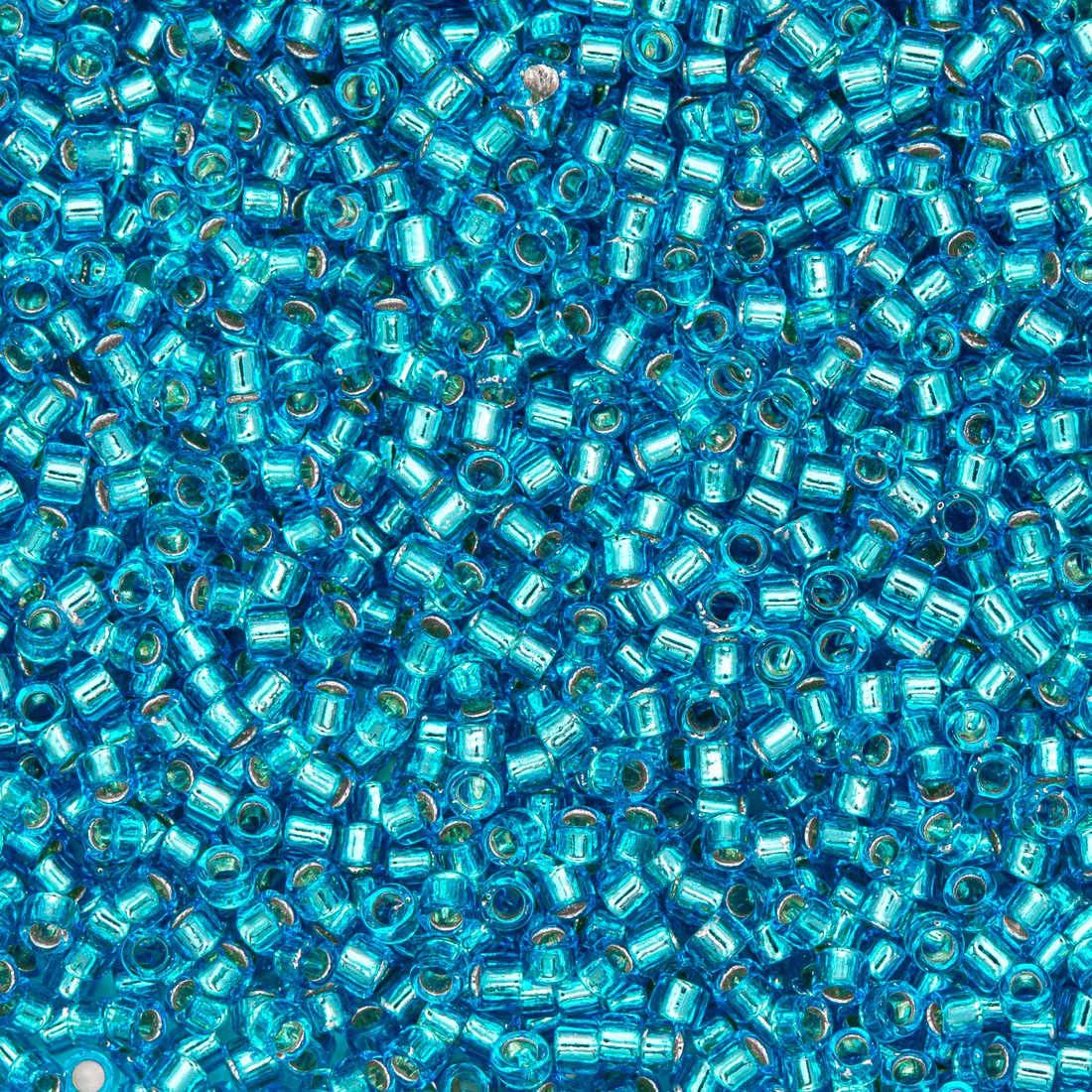 Японский бисер TOHO Treasure (№23B), с внутренним серебрением, прозрачный