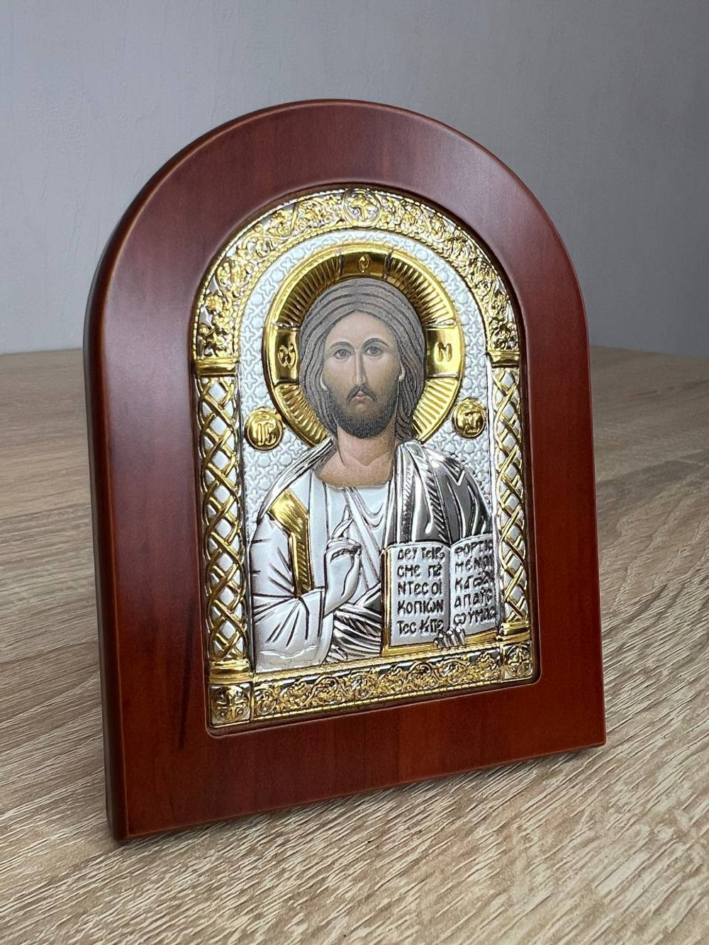 Спаситель, икона арочная, красное дерево, 57х75