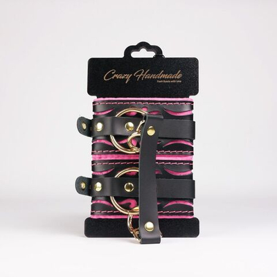 Черные кожаные оковы с розовой строчкой (Цвет: черный с розовым)