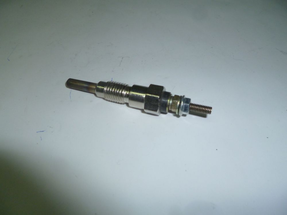 Свеча накаливания KM2V80/Glow plug