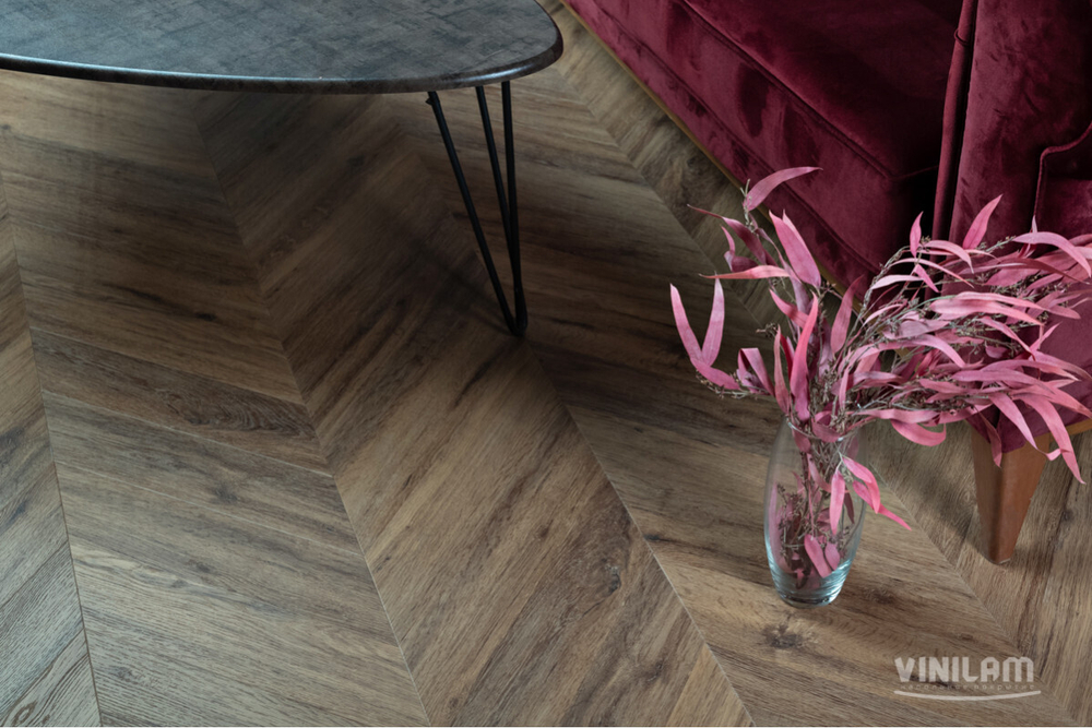 Виниловый ламинат VINILAM PARQUET CHEVRON
 Шеврон Лувр I107516