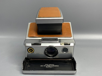 Polaroid SX-70 Alpha 1