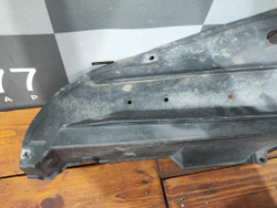 Пыльник заднего бампера Toyota Highlander 3 13-19 Б/У Оригинал 587230E050