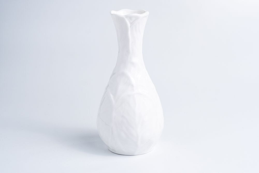 Вазочка с тисненым узором «капустные листья»