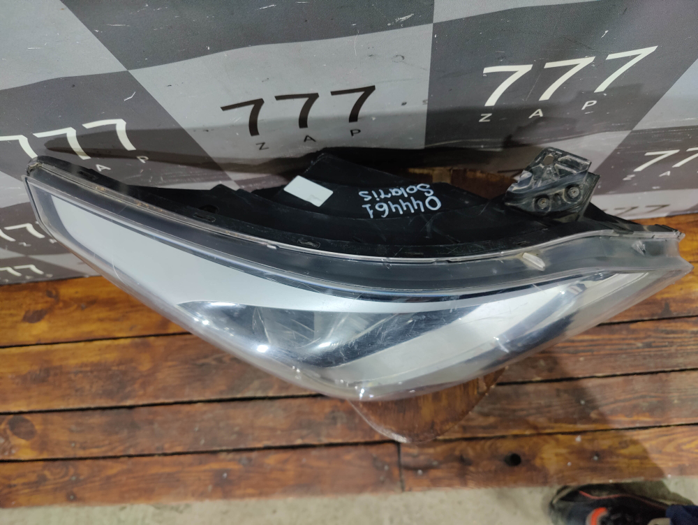 Фара правая Hyundai Solaris 1 (RB) 14-17 Б/У Оригинал 921024L600