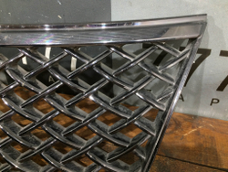 Решетка радиатора Suzuki Kizashi 09-14 Б/У Оригинал 7174157L00