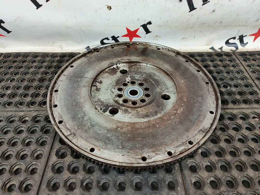 Маховик двигателя