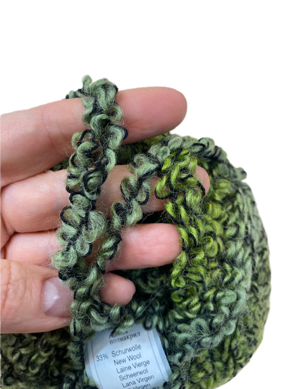 Пряжа от Gedifra букле (Германия) CARME LIGHT 33% шерсть 65% полиакрил 2% п/э 1 моток (50г- 50м)