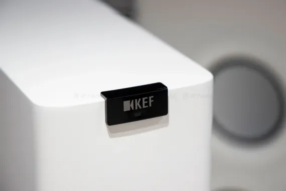 KEF LS60 Wireless Mineral White