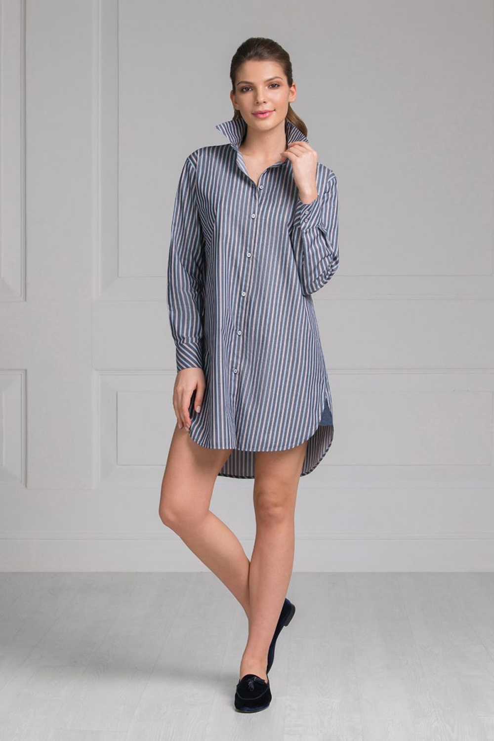 Хлопчатобумажная сорочка-рубашка в тонкую полоску (Размер: S) (Цвет: серый)