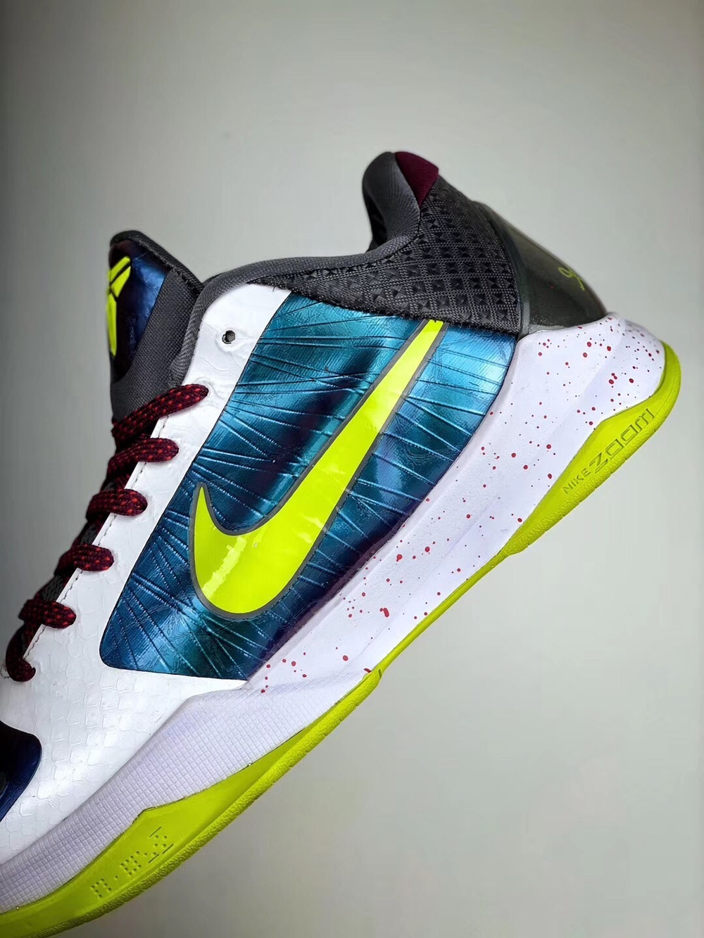 Nike Kobe 5 Protro “Chaos”