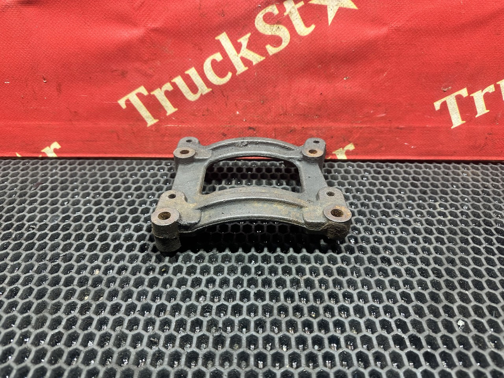 Кронштейн компрессора кондиционера 2021г