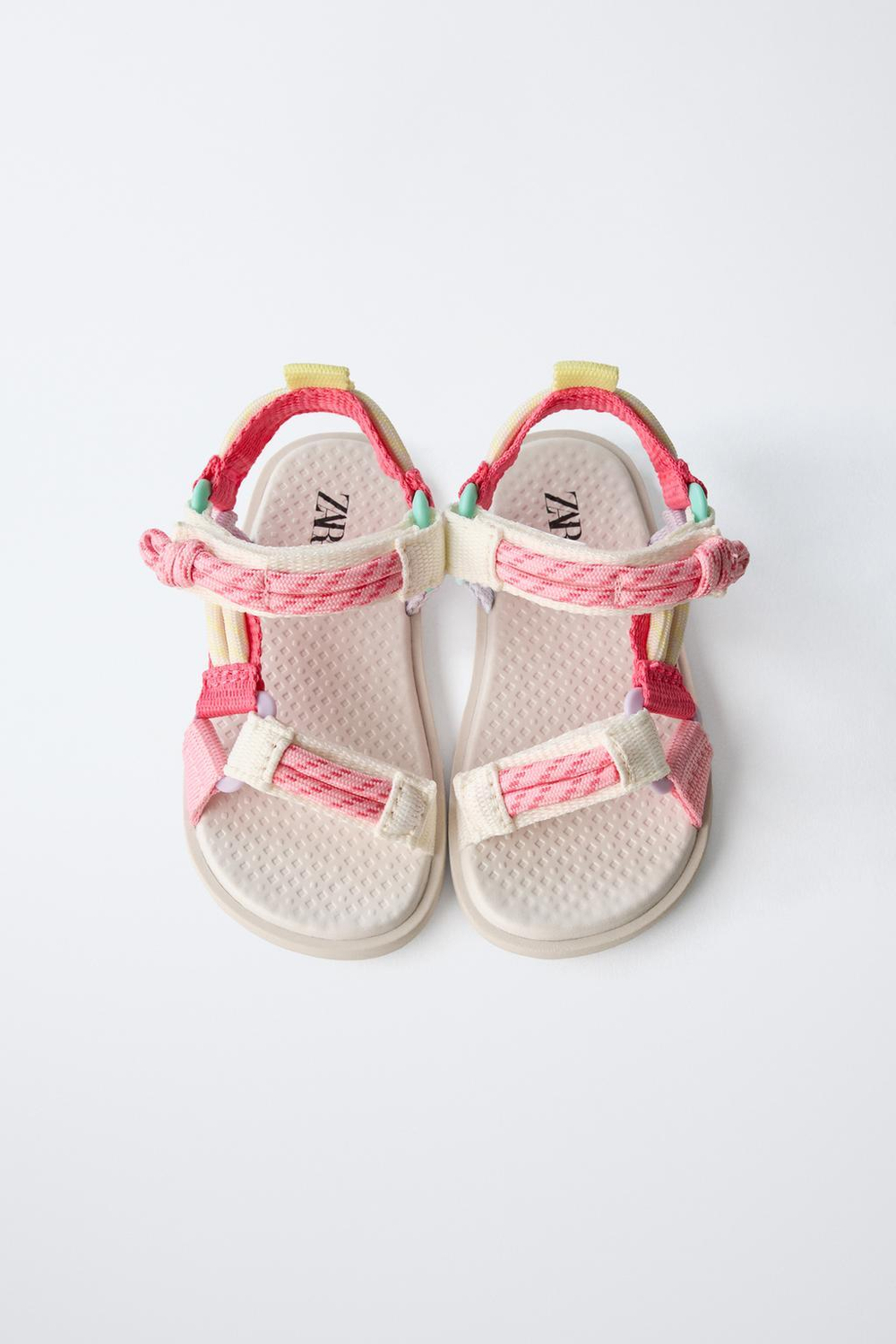 Сандалии barefoot из высокотехнологичной ткани