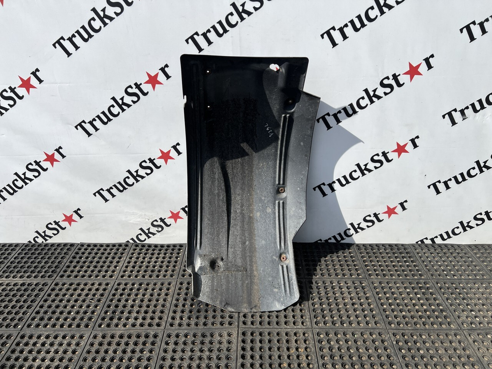 Крыло (дефект) переднее левое передняя часть