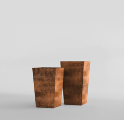 Кашпо, коллекция Surface, форма CONIC